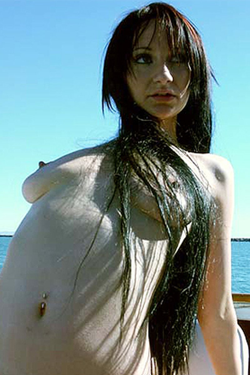 Melina - V2 - Screenshot 1 of 4 - Big Dick