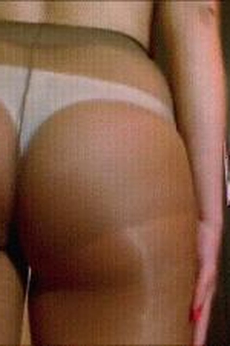 * Mesmerized By Nylons * - Screenshot 1 of 4 - Broken