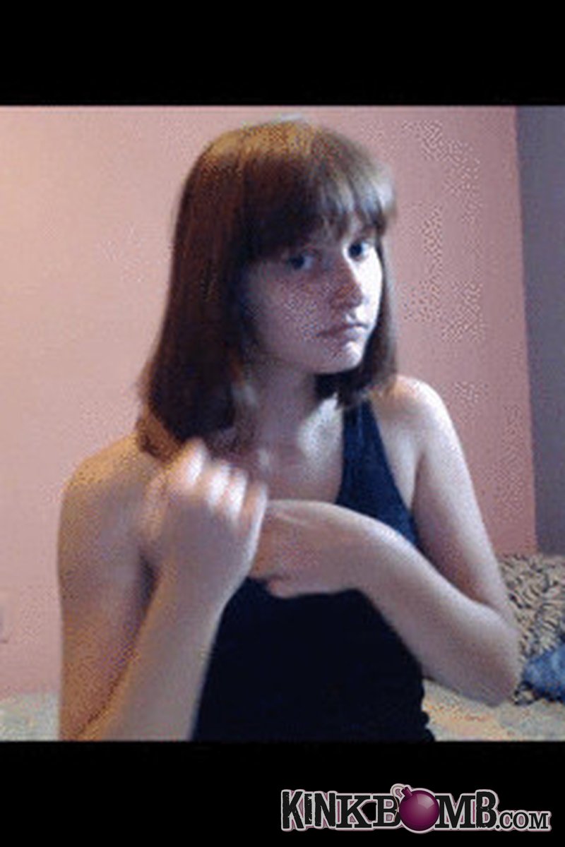 Tessa Ruby: Getting Ready - Screenshot 1 of 4 - Hair Pulling