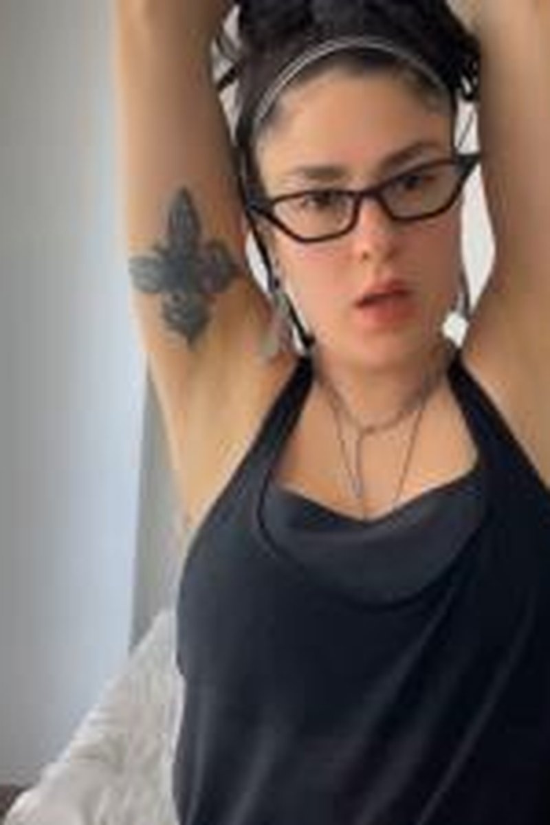 Armpits + Multiple Orgasm - Screenshot 1 of 4 - Armpit Fetish