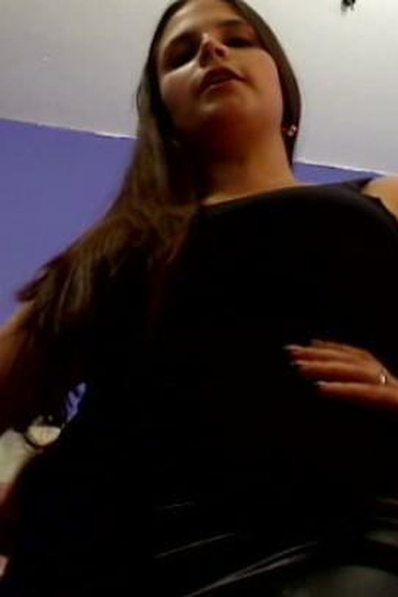 Toying With Tiny - Screenshot 1 of 4 - Femdom