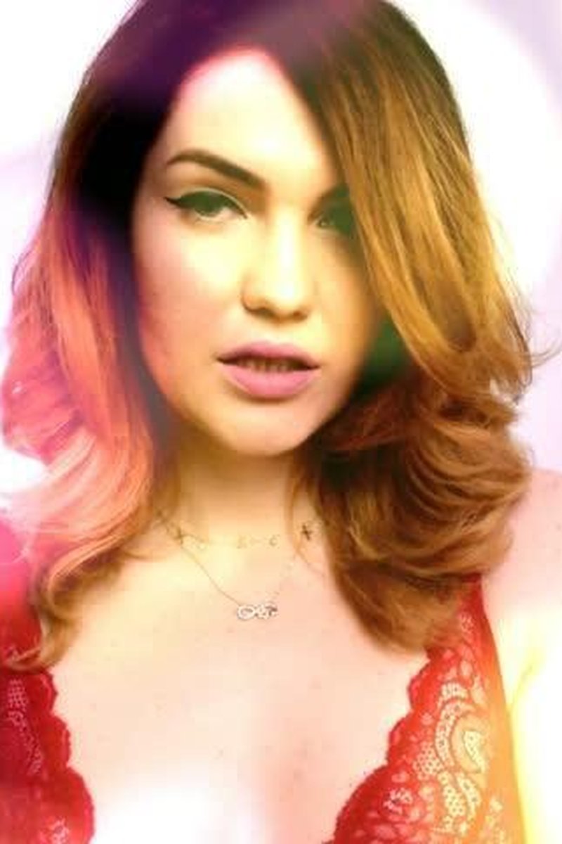 Mesmerized Into Chastity - Screenshot 1 of 4 - Close Up