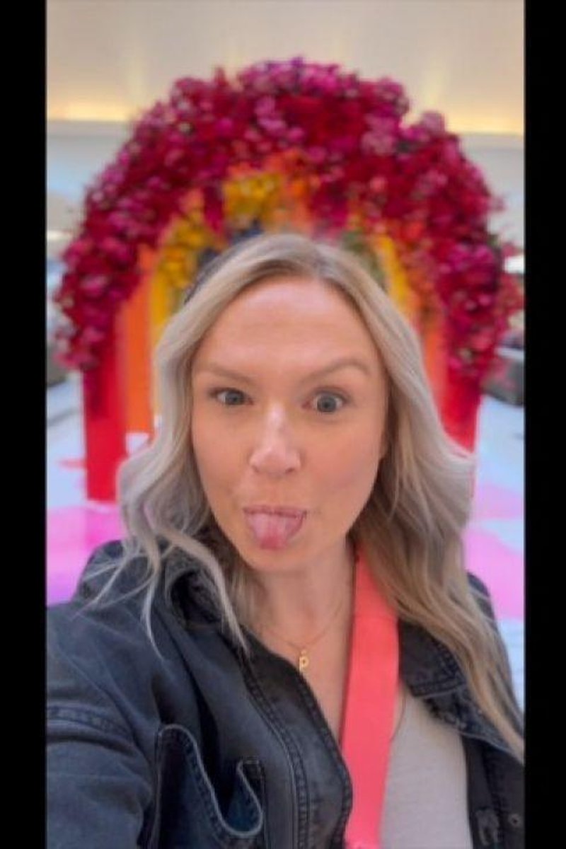 Dressing And Fun - Screenshot 1 of 4 - Blonde Hair (Female)