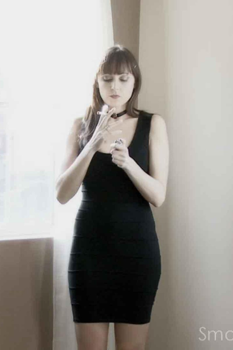 Sonya 5 - Screenshot 1 of 4 - Spanking