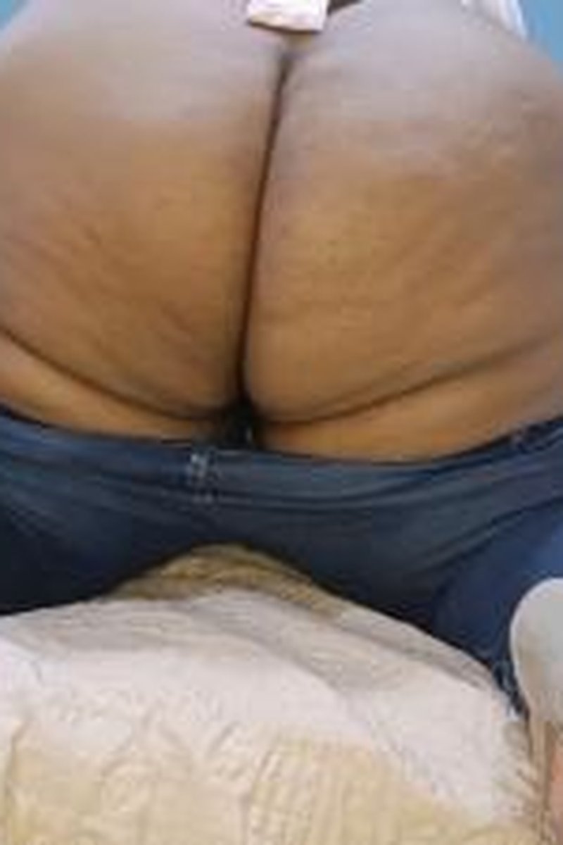 The Photographer Seduces Me Into Twerking - Screenshot 1 of 4 - Adult Role Play