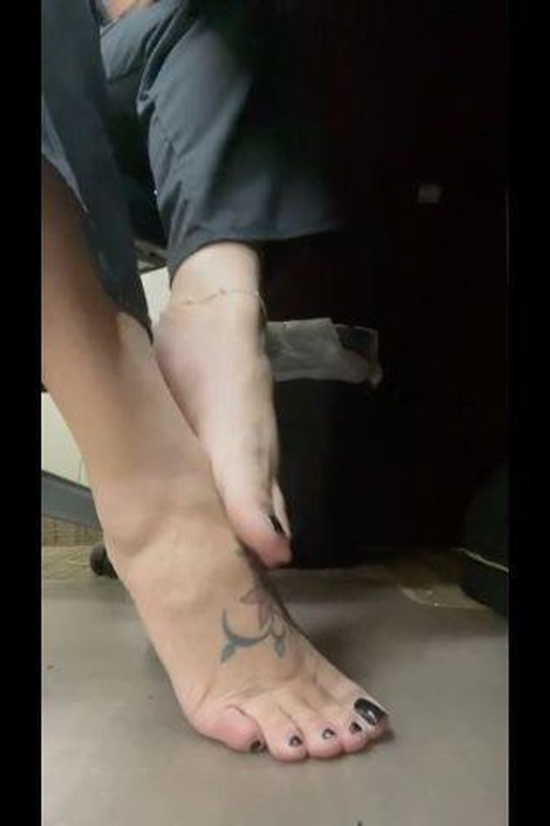 Work Worship - Screenshot 1 of 4 - BBW