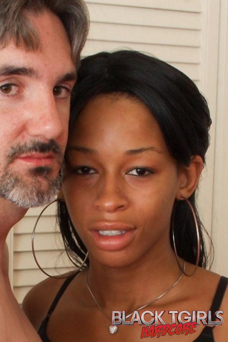 Devoted Erika - Screenshot 1 of 4 - Transgender