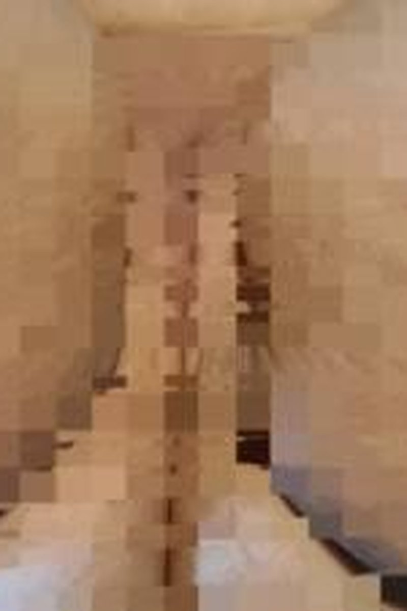 Showing Off Spread Eagle - Screenshot 1 of 4 - BBW