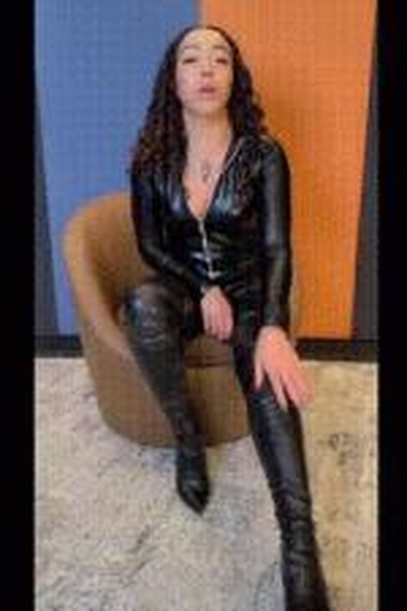 Relapser Humiliation - Screenshot 1 of 4 - Body Worship