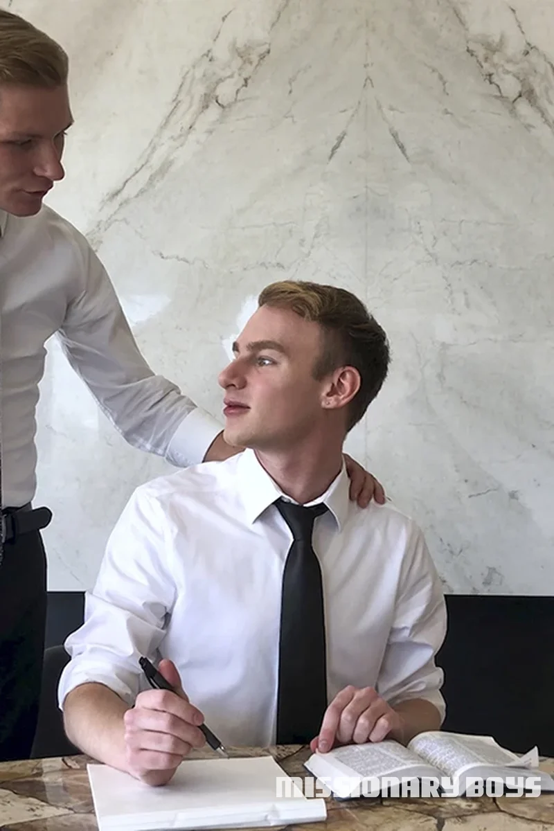 Deep Bonding - Screenshot 1 of 4 - Eric Charming