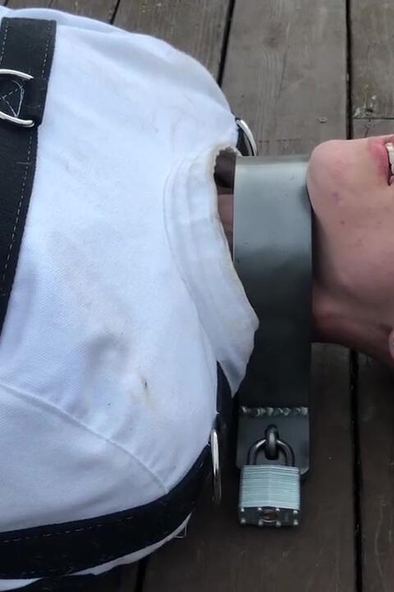 Deck Time (Straightjacket Edition) - Screenshot 1 of 4 - Bondage