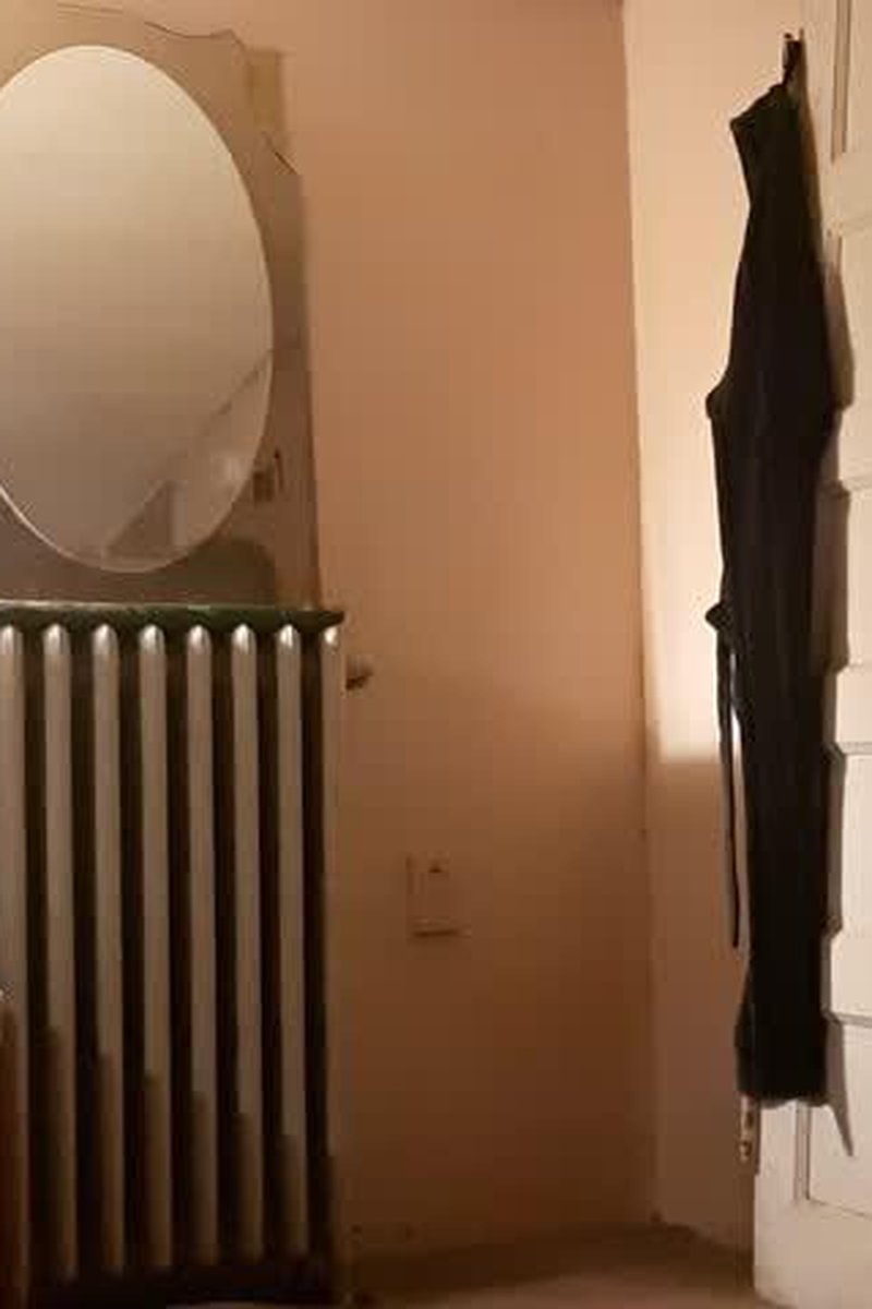 Squats And Spanks - Screenshot 1 of 4 - Cross Dressing