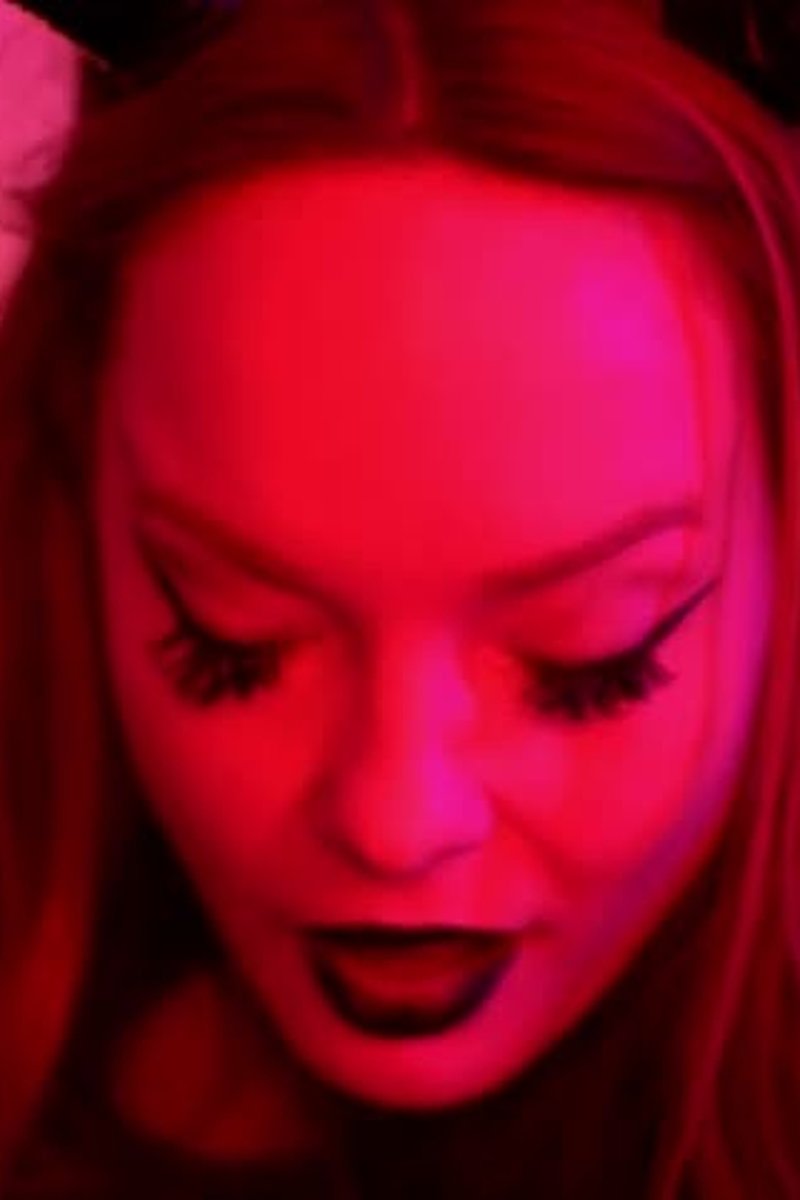 Succubus Extraction - Screenshot 1 of 4 - Blowjob