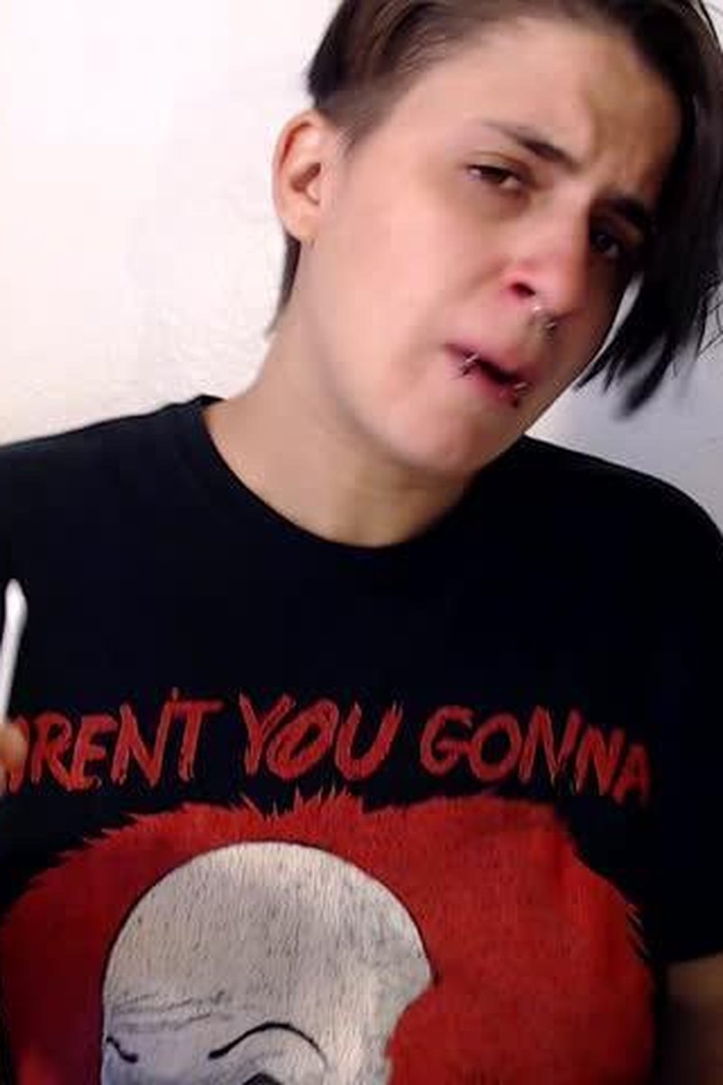 Sneeze Compilation - Screenshot 1 of 4 - Mouth Fetish