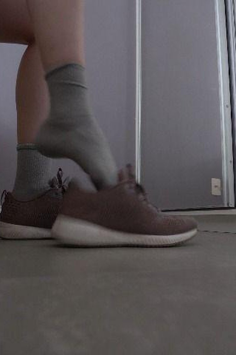 Trampling Pillows 2 Bed Jumping - Screenshot 1 of 4 - Foot Fetish