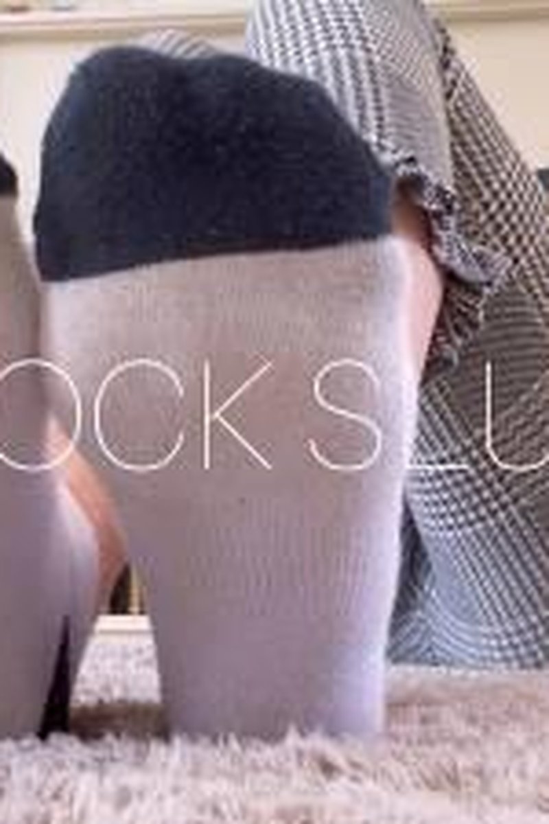 Sock Slut - Screenshot 1 of 4 - Blonde Hair (Female)