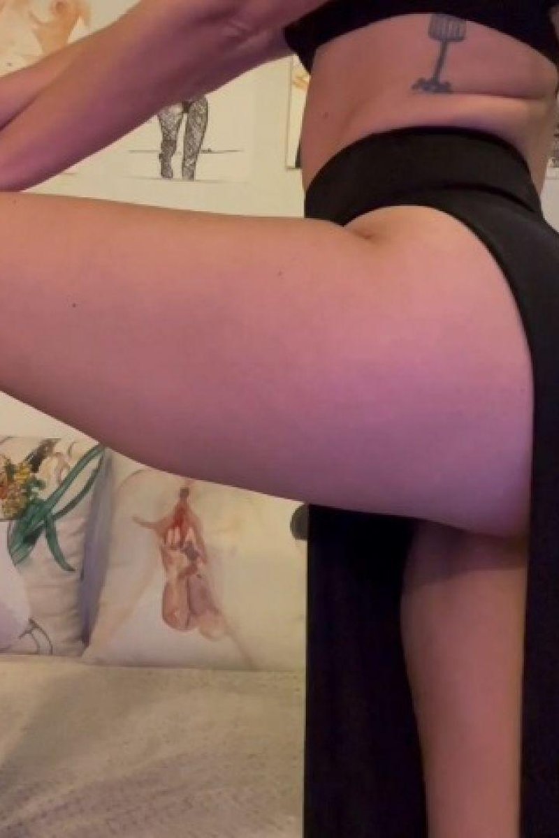 Topless Deepthroating Dildo - Screenshot 1 of 4 - Blowjob