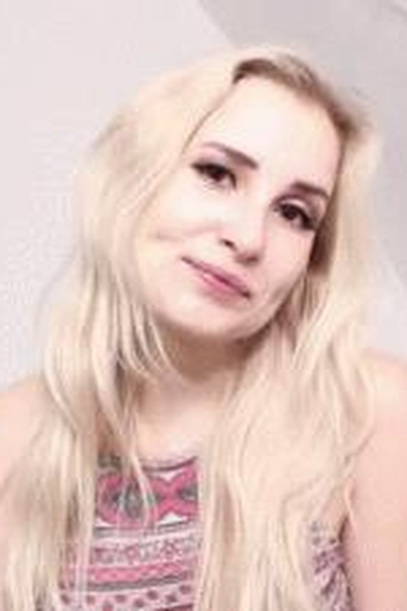 Your Sixth Task! - Screenshot 1 of 4 - Blonde Hair (Female)