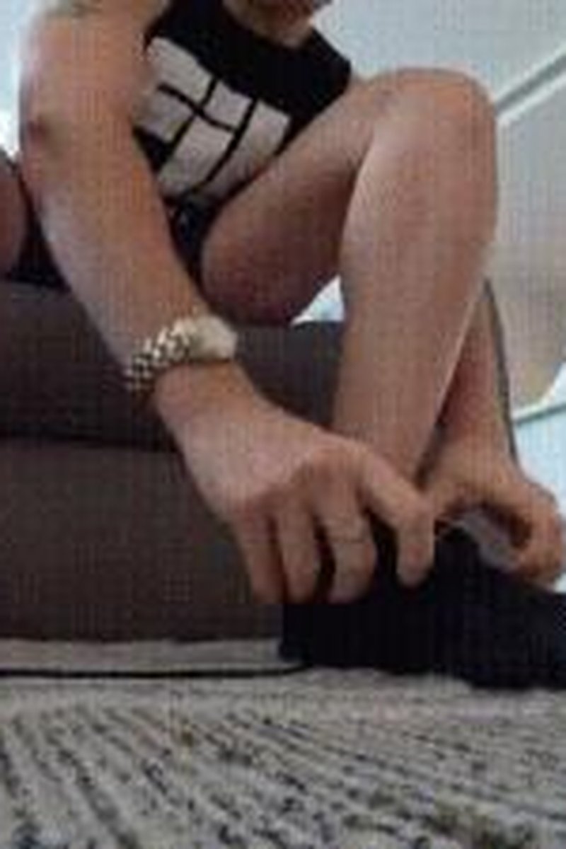 Jordan Infested - Screenshot 1 of 4 - Foot Fetish