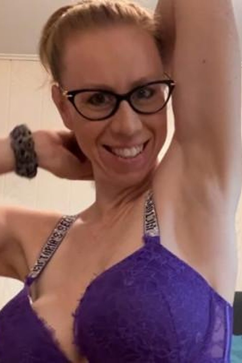 Armpit Fetish - Screenshot 1 of 4 - Armpitworship