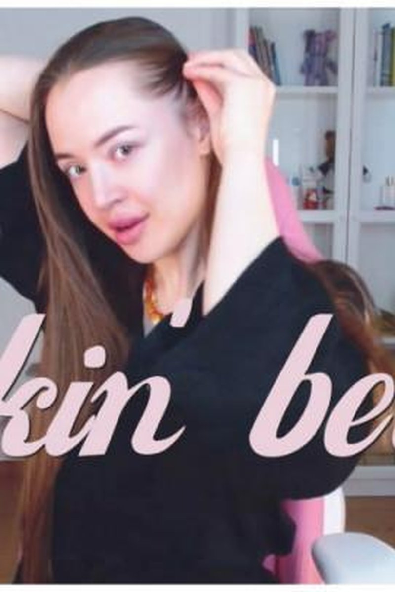 Makin Beauty - Screenshot 1 of 4 - Babes