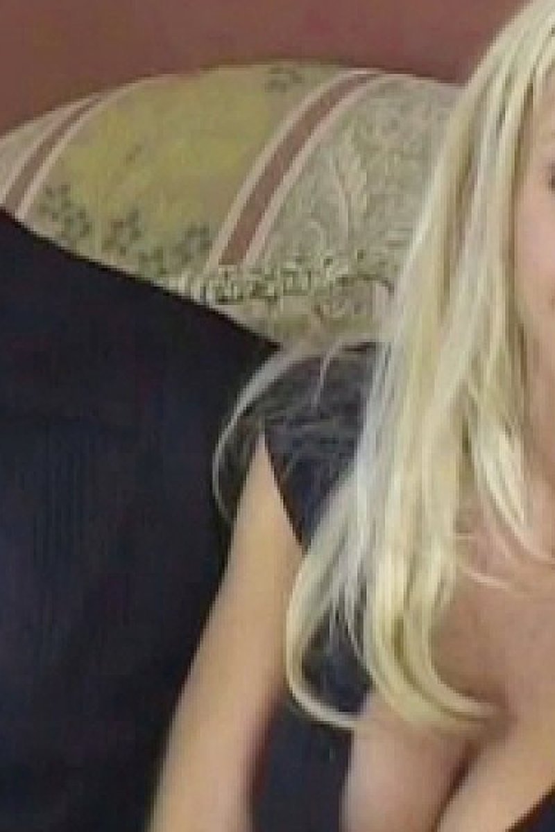 Regan Anthony Is A Cheating Wife - Screenshot 1 of 4 - Blond Hair
