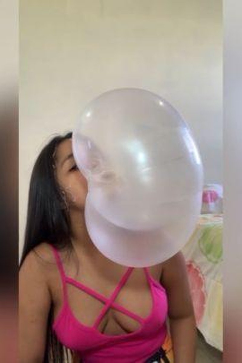 Super Bubble Gum - Screenshot 1 of 4 - Bubble Gum