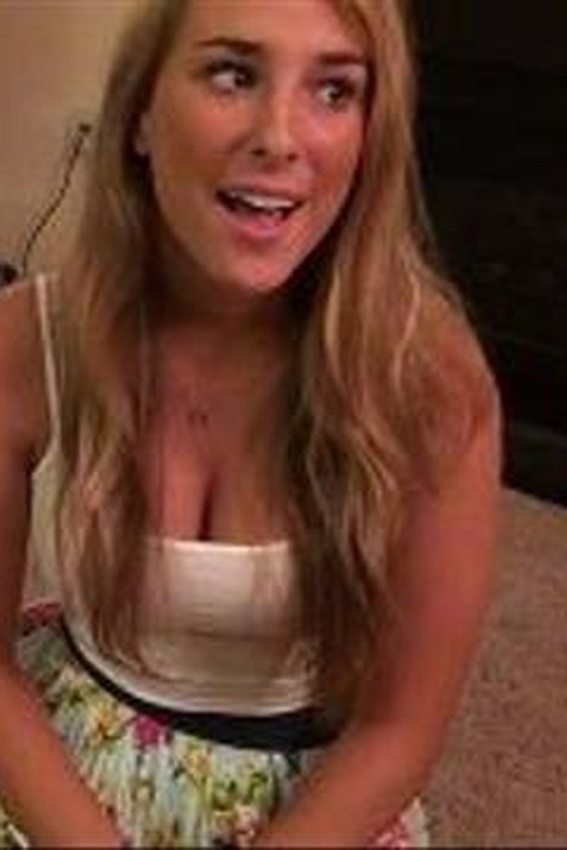 Trained Bimbo 3 - Screenshot 1 of 4 - Fetish