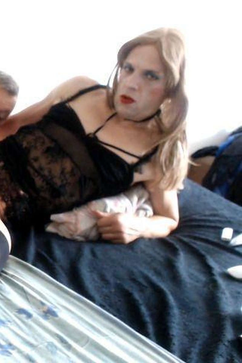 Sissy Comes Hard - Screenshot 1 of 4 - Blonde Hair (Female)