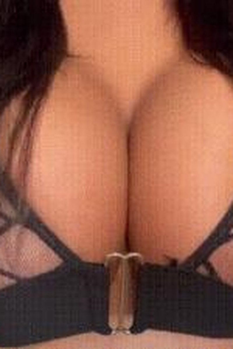 Cuck Fantasy - Screenshot 1 of 4 - Big Tits