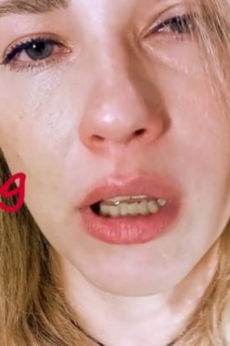 Seductive Sneezing - Screenshot 1 of 4 - Eye Contact