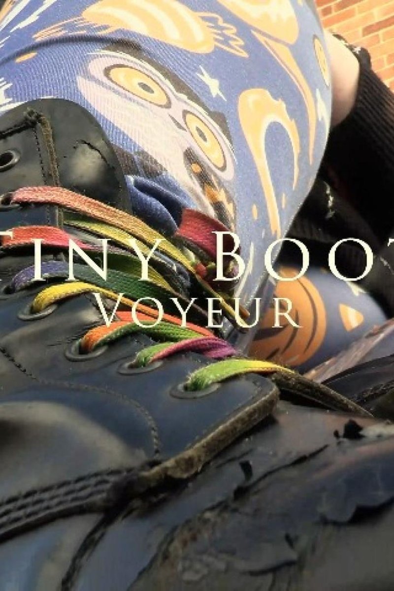 Tiny Boot Voyeur - Screenshot 1 of 4 - Boots