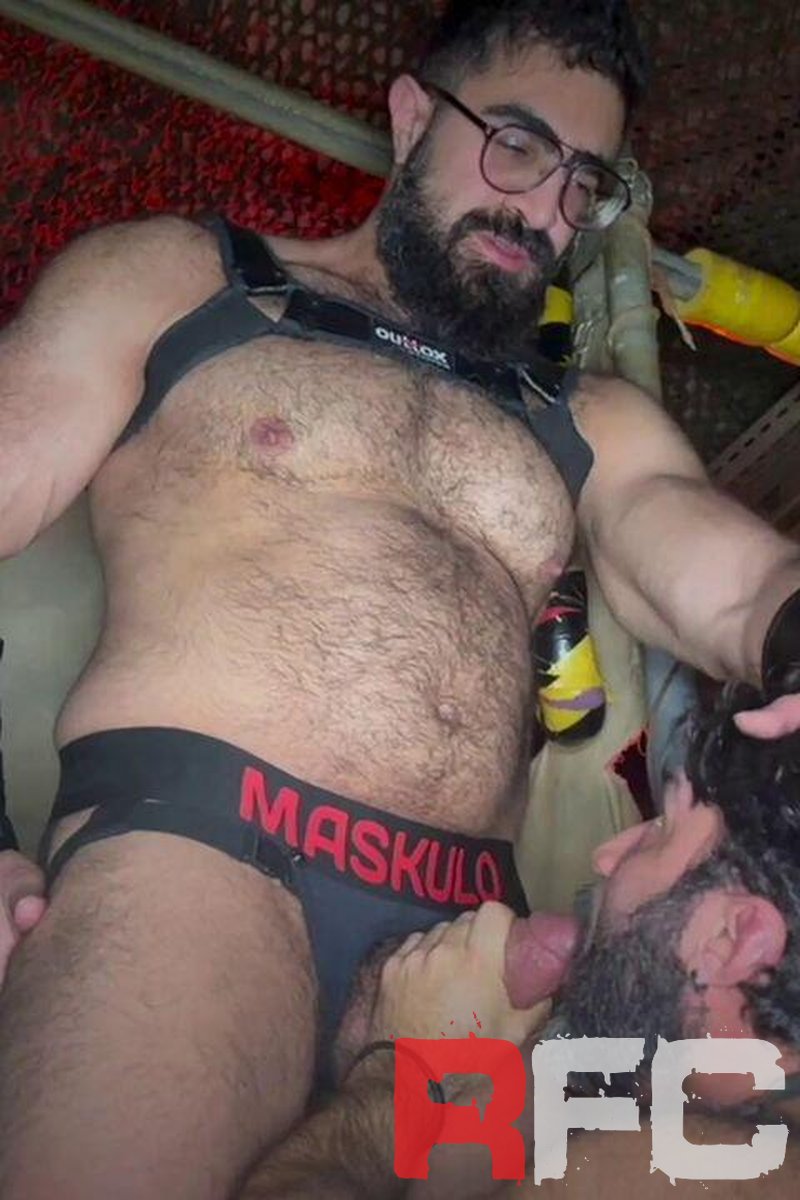 47 Size - Screenshot 1 of 4 - Big Muscle Guys