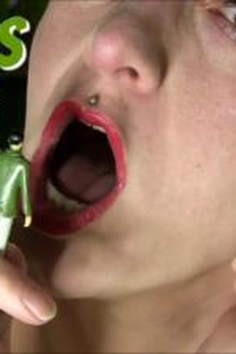 Giantess Burps - Screenshot 1 of 4 - Fantasy