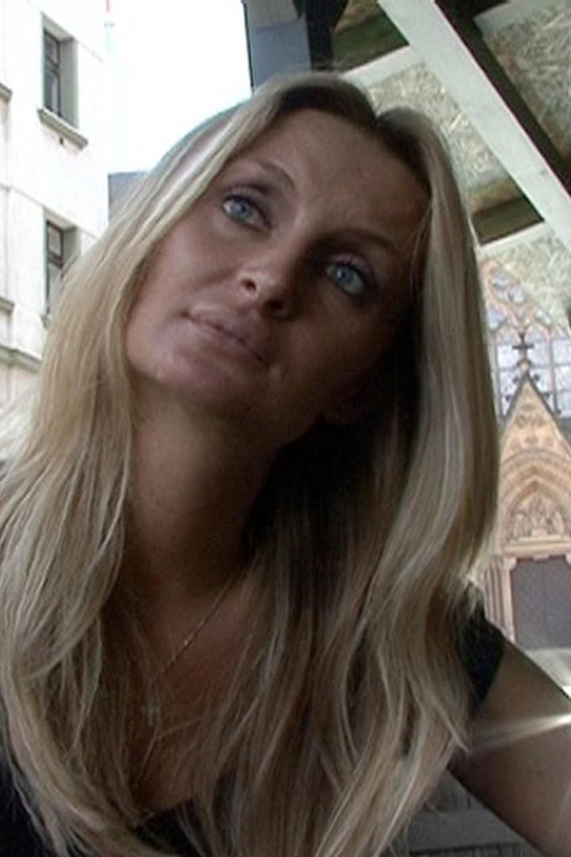 Drunk MILF - Screenshot 1 of 4 - European