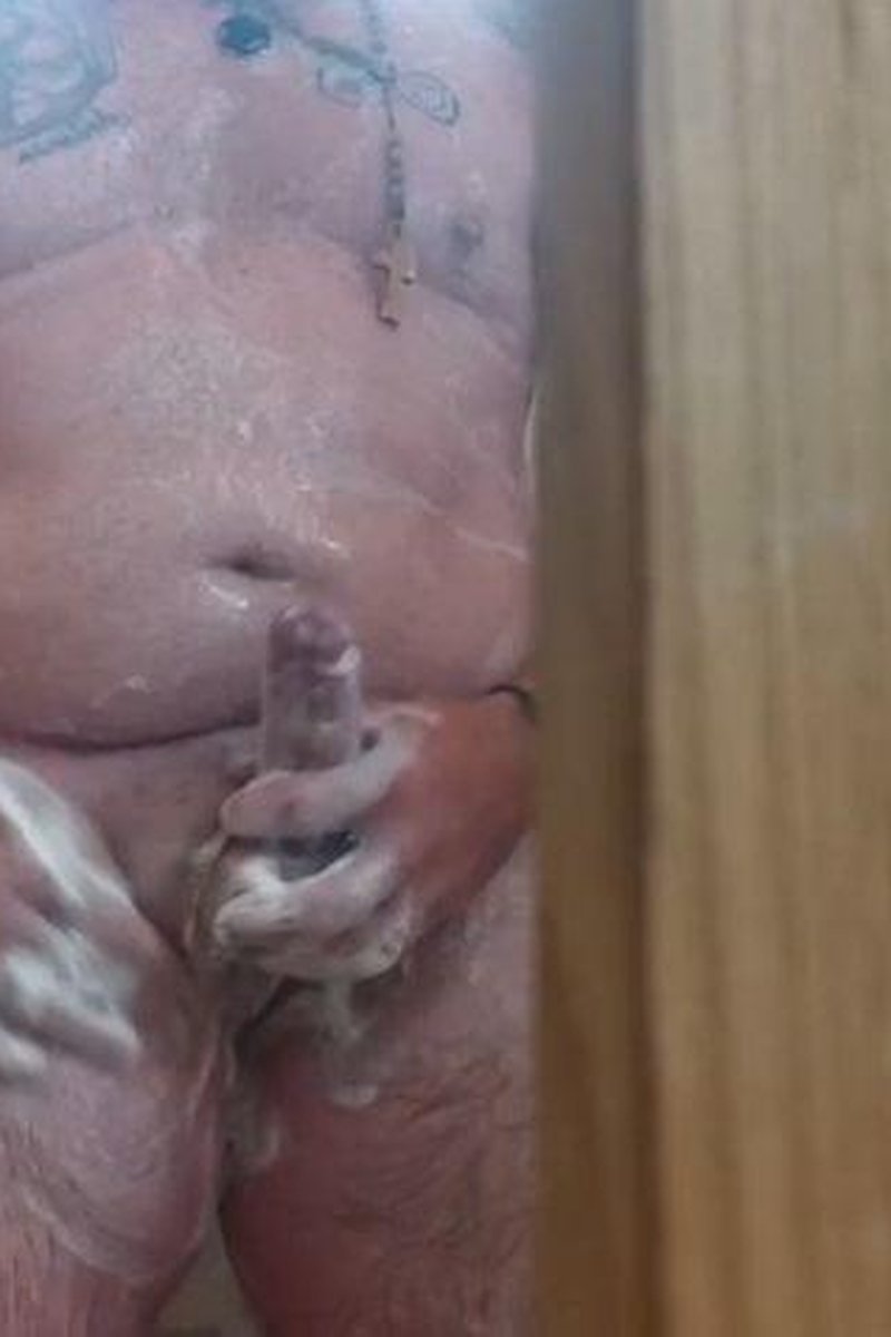 Shower Complete - Screenshot 1 of 4 - Handjob