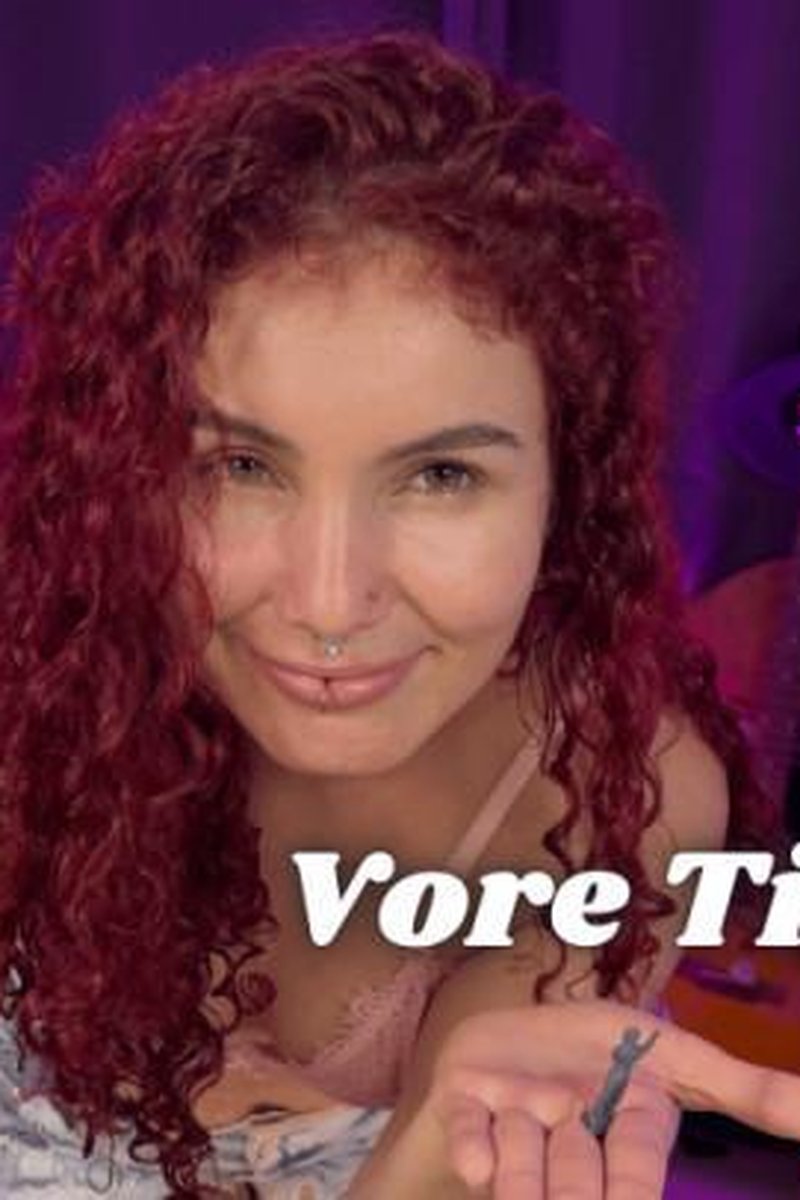 Vore Tiny Man - Screenshot 1 of 4 - Belly Fetish