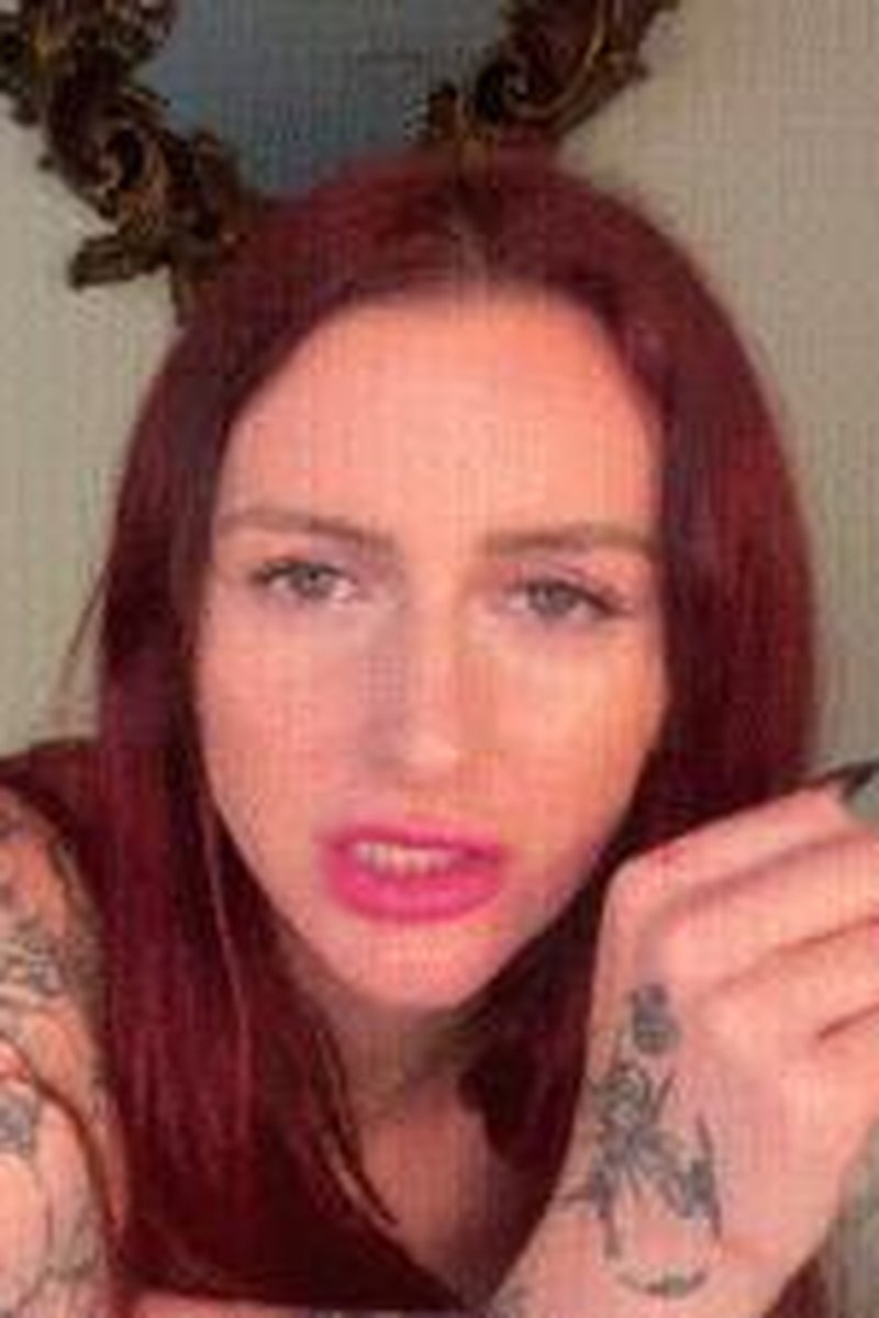 Cuck Initiation - Screenshot 1 of 4 - Blowjob