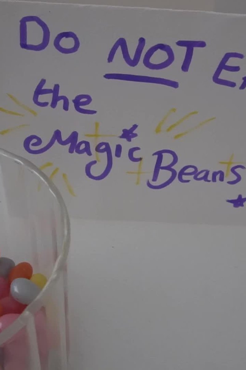 Magic Beans Giantess - Screenshot 1 of 4 - Femdom