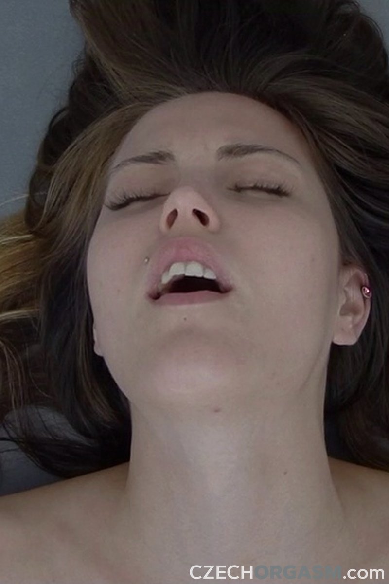 Orgasm with No Limits - Screenshot 1 of 4 - Colored Hair