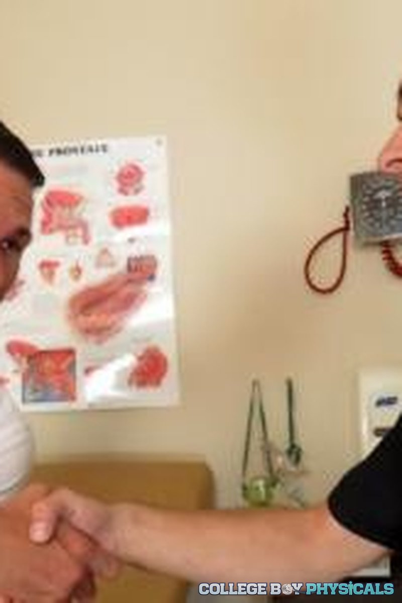 Dr Simmons & James - Screenshot 1 of 4 - Gay