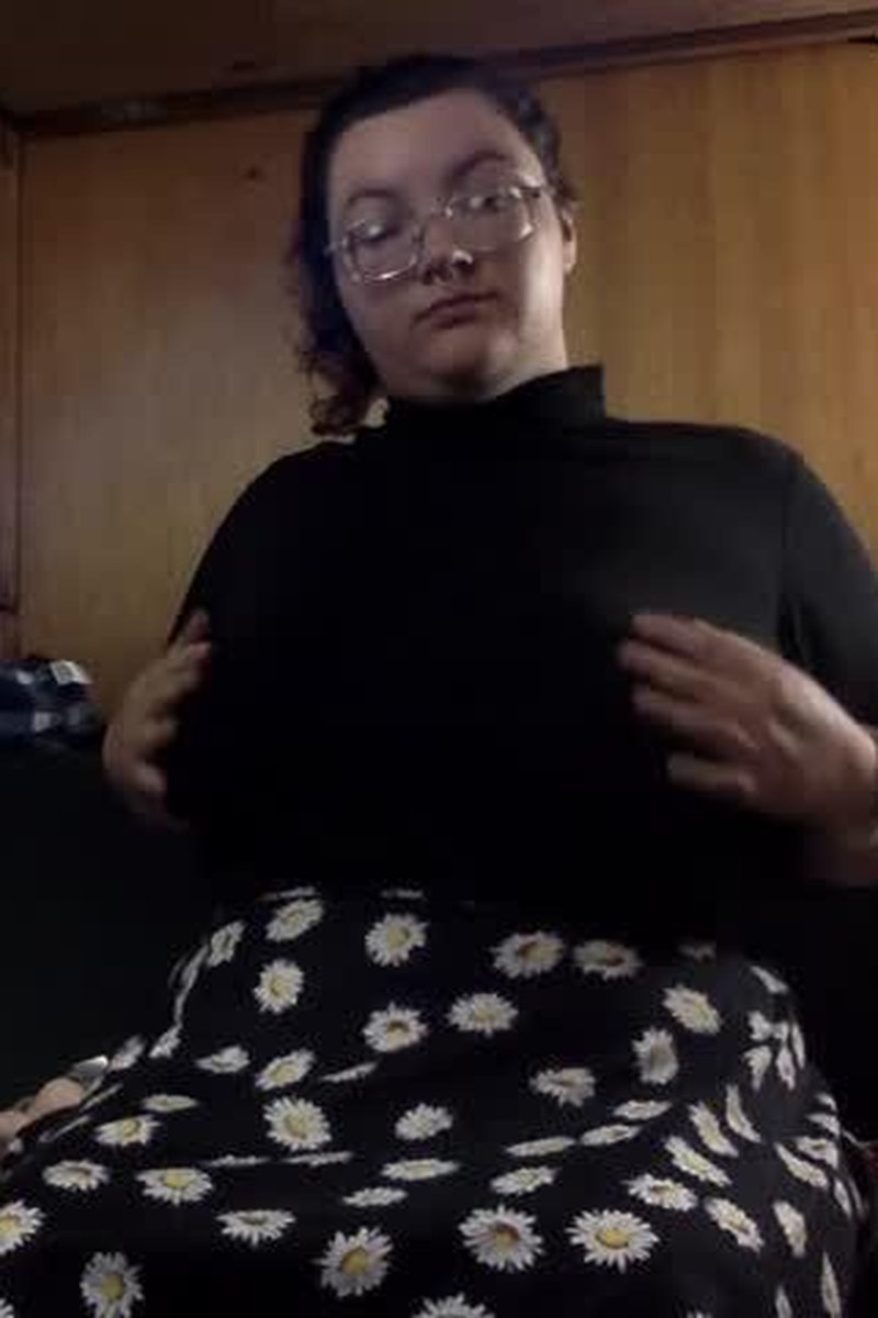 Dorm Squirting - Screenshot 1 of 4 - BBW