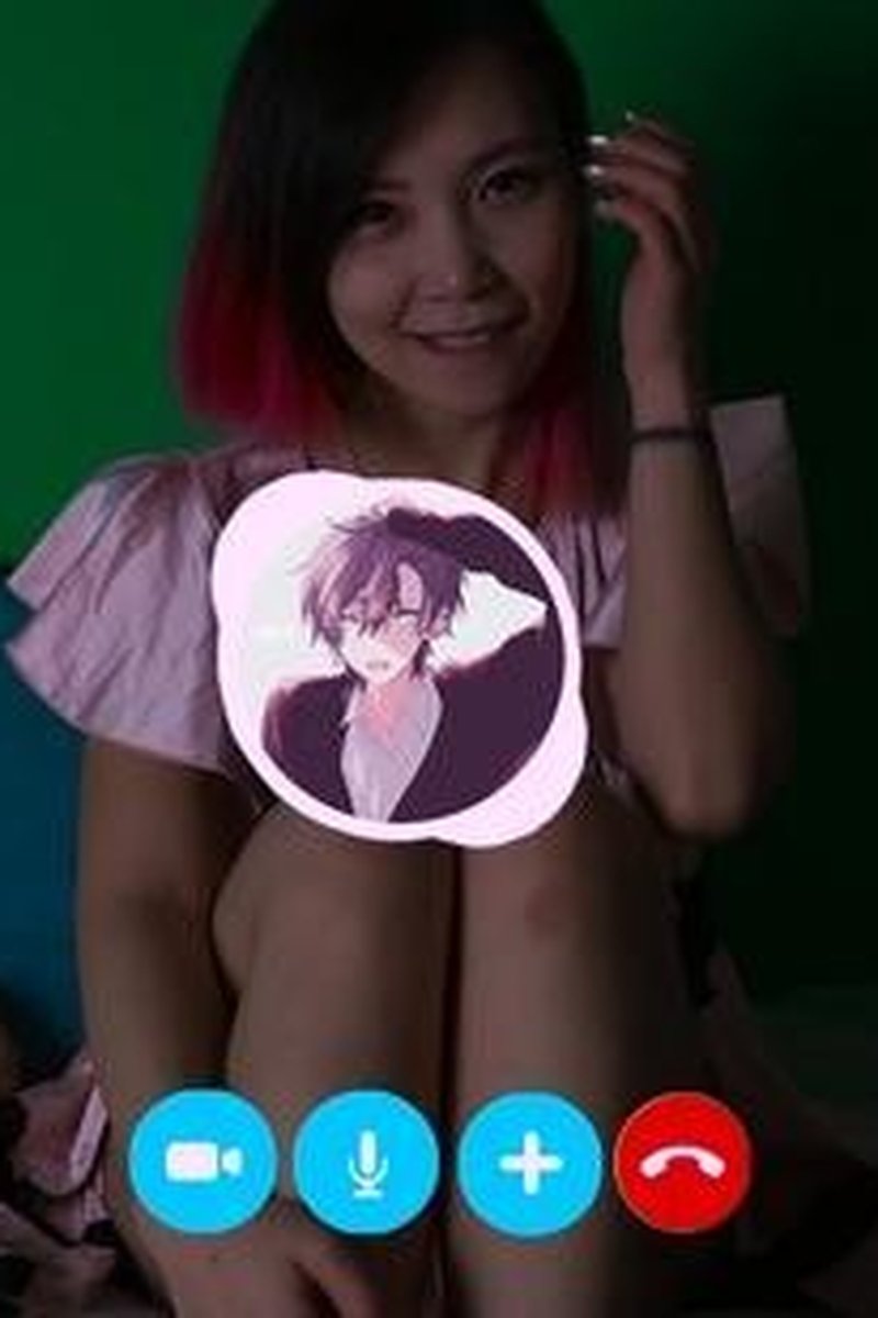 Skype Call - Screenshot 1 of 4 - Butt Plug