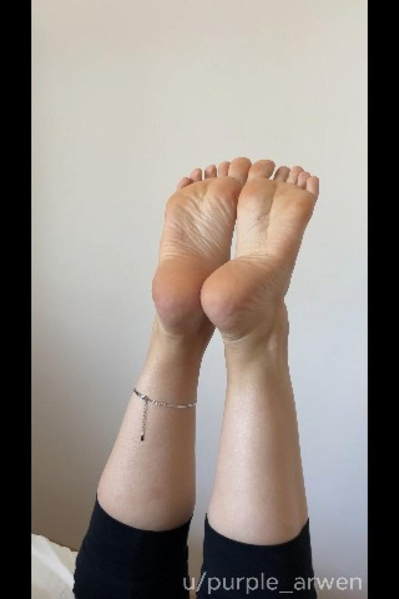 The Pose - Screenshot 1 of 4 - Anklet