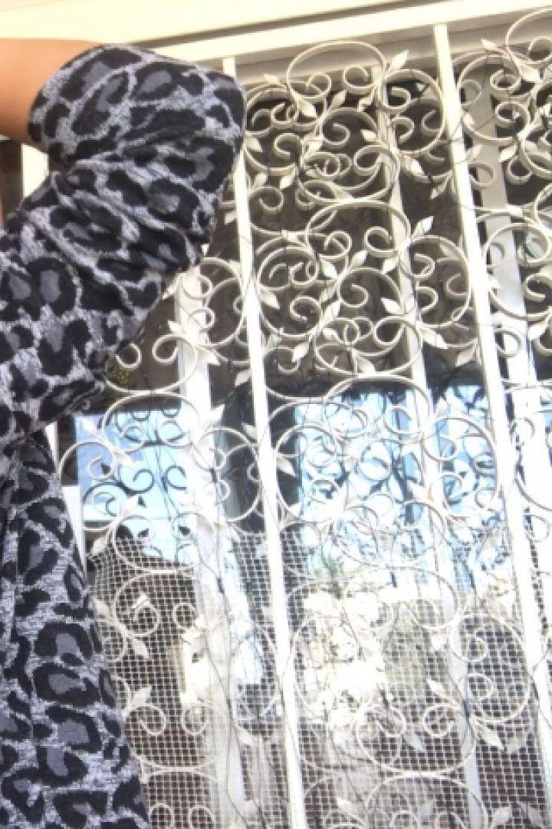 Tails - Screenshot 1 of 4 - Hair Brush