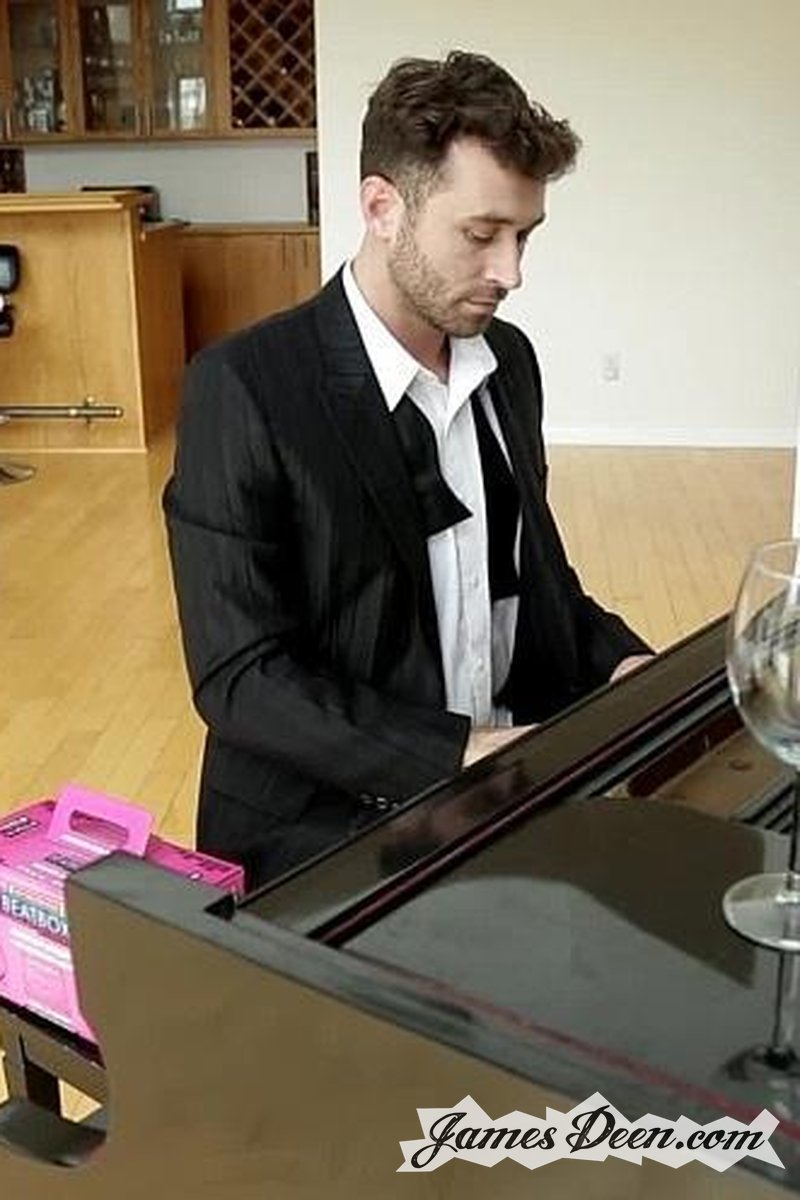 Beatbox - Screenshot 1 of 4 - James Deen