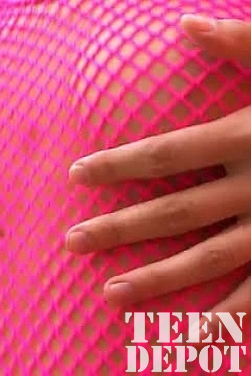 Betty - Screenshot 1 of 4 - Teen (18-22)