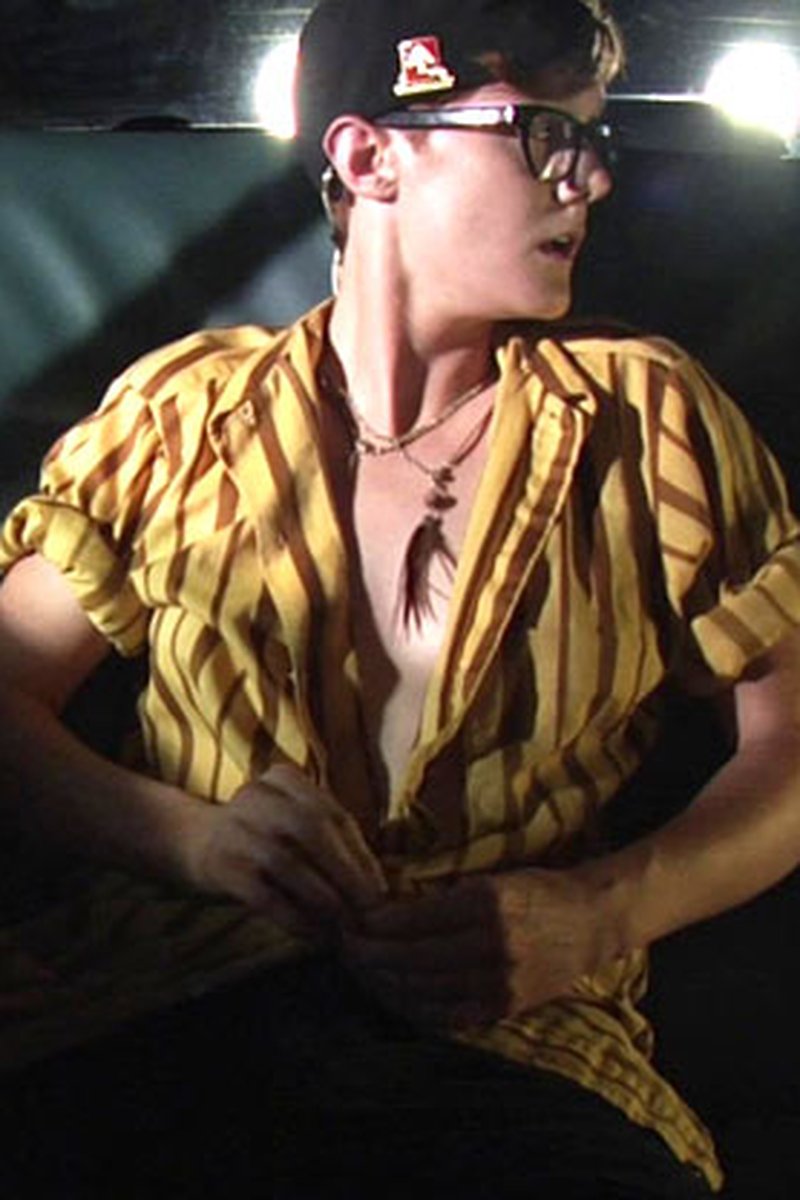 Smoke - Screenshot 1 of 4 - Sir Sterling