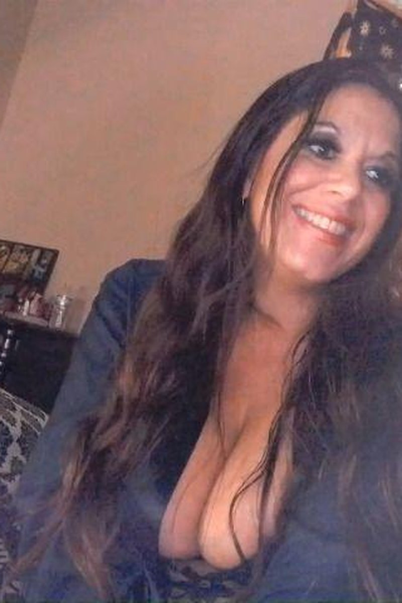 A "Glorious" Misunderstanding - Screenshot 1 of 4 - Big Tits