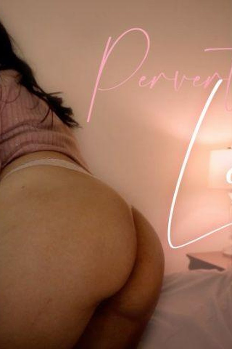 Perverted Old Loser - Screenshot 1 of 4 - Bitch